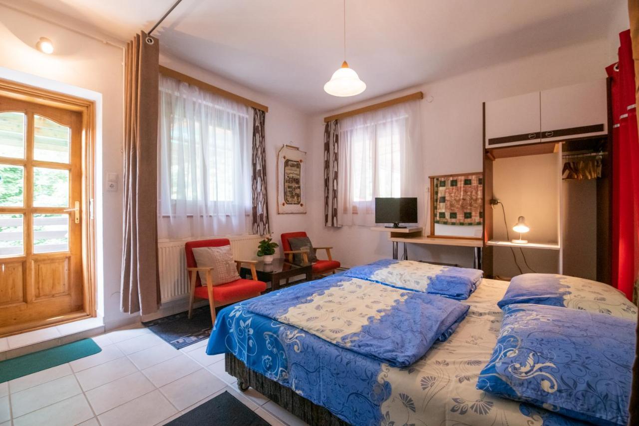 Aranylaz Vendeghaz Apartment Visegrad Exterior photo